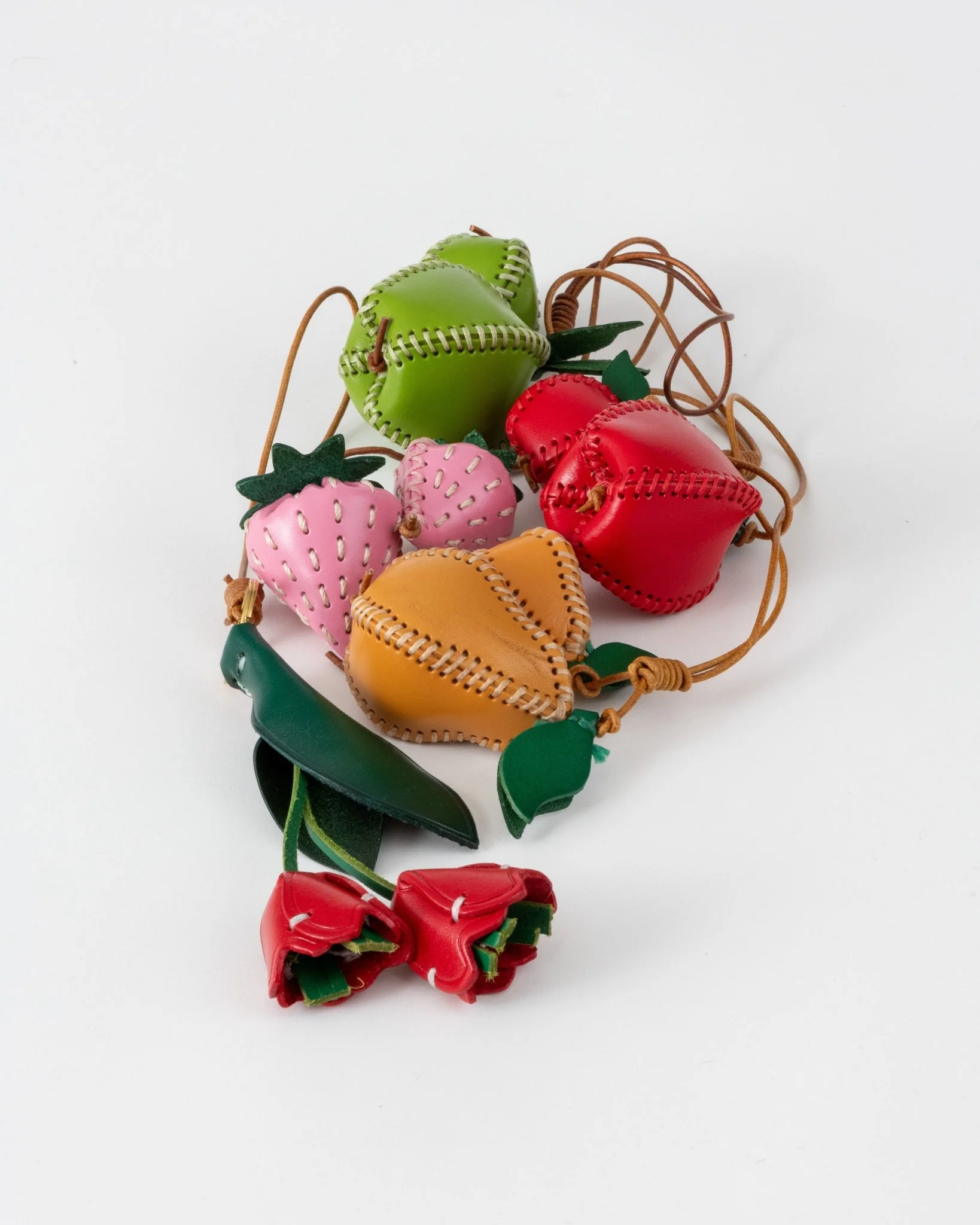 BAG CHARM APPLE - Image 2