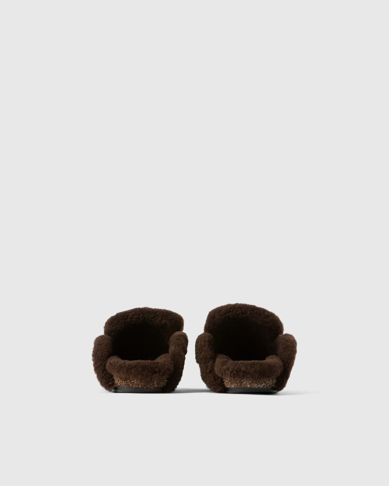 SLIPPER - Image 4