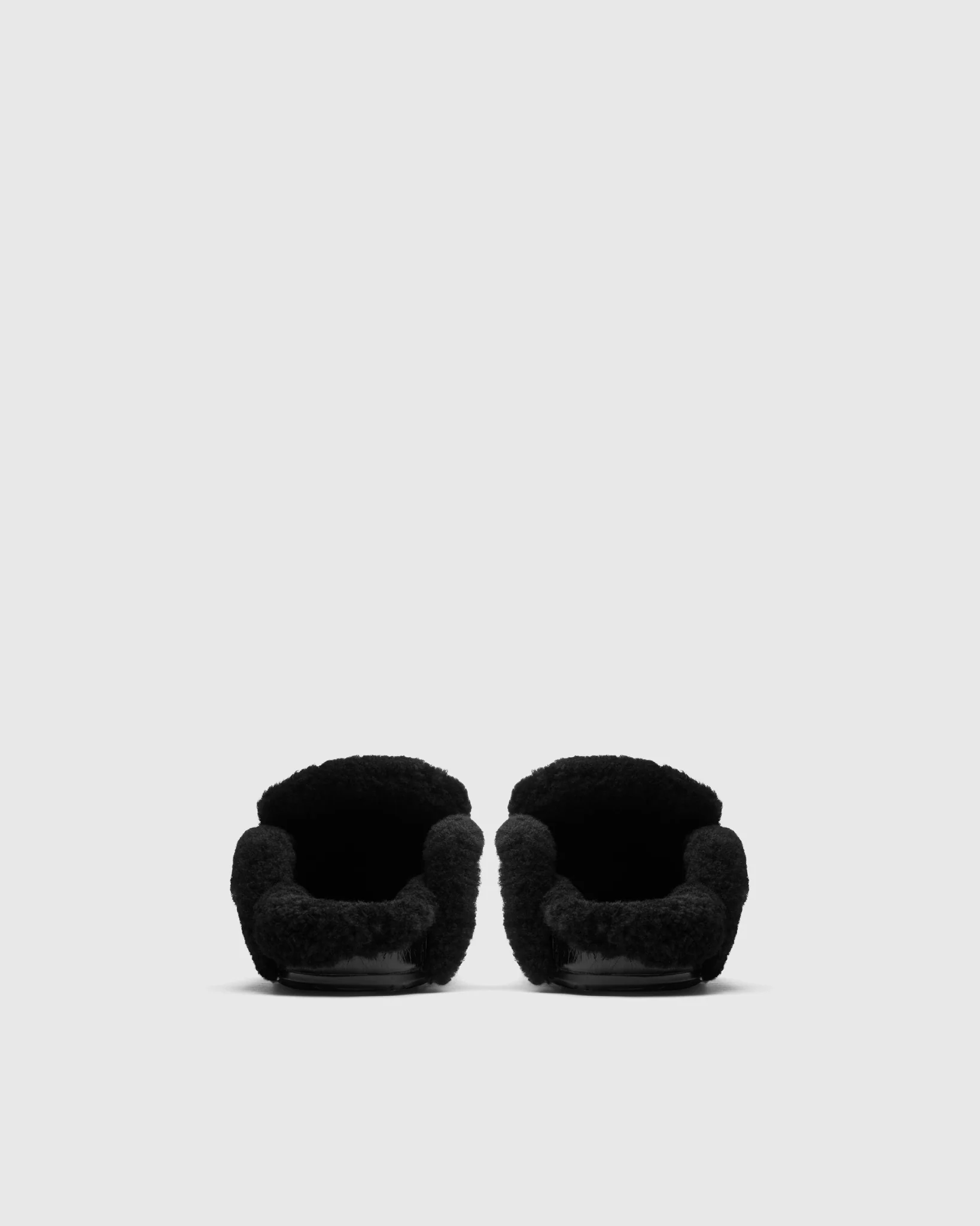 SLIPPER - Image 4